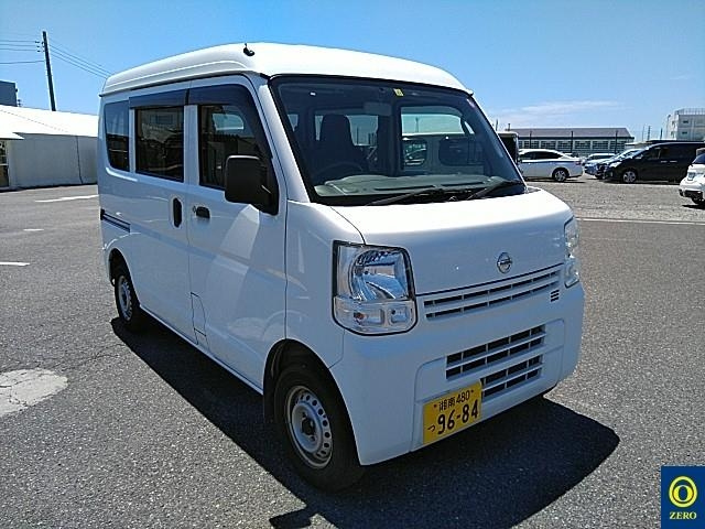 NISSAN CLIPPER VAN