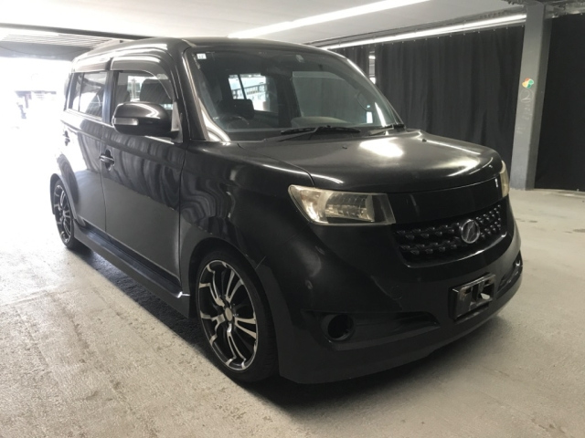 TOYOTA BB