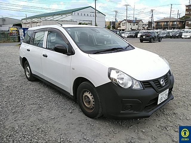 NISSAN AD