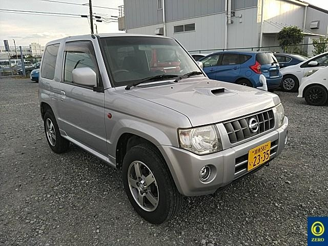 NISSAN KIX