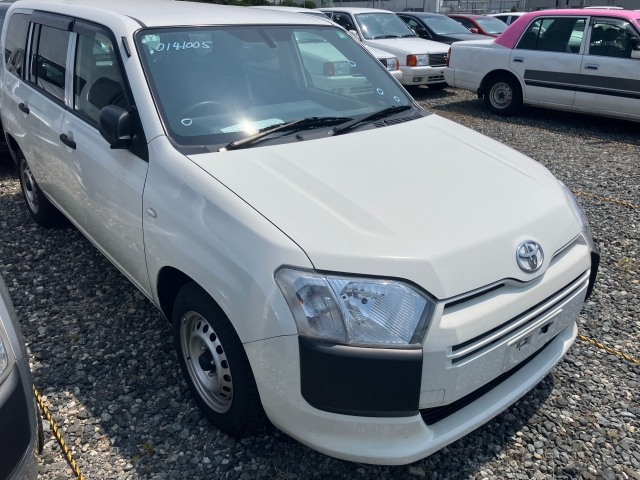 TOYOTA SUCCEED