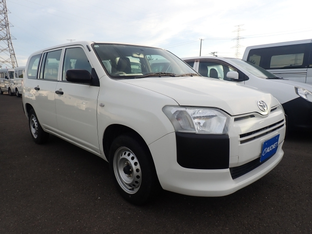 TOYOTA SUCCEED