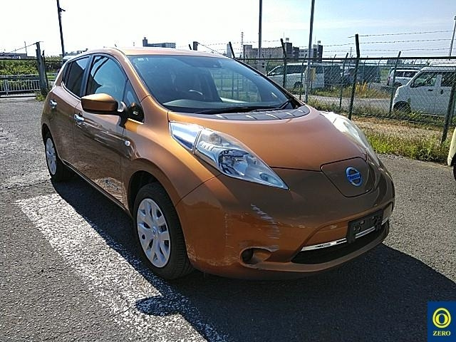 NISSAN LEAF