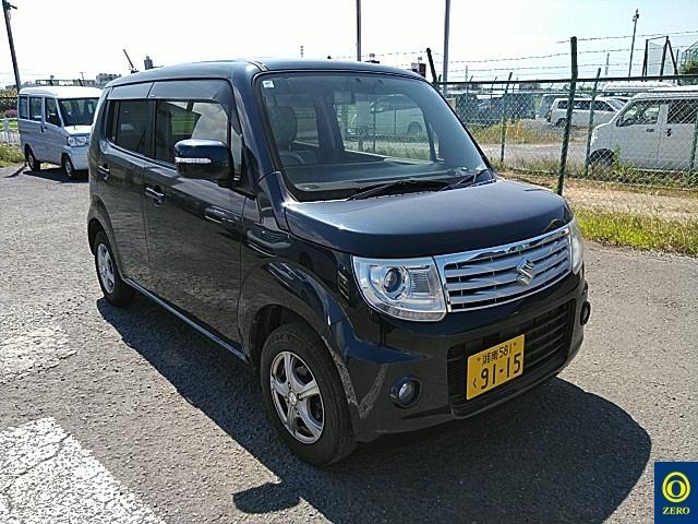 SUZUKI MRWAGON