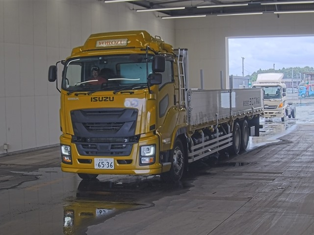 ISUZU GIGA
