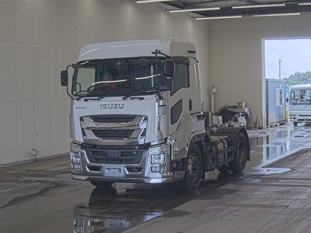 ISUZU GIGA