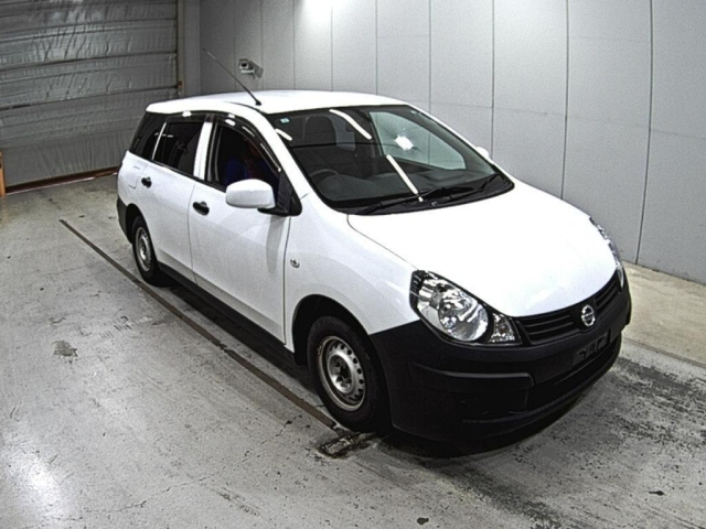 NISSAN AD