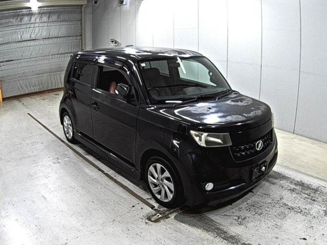 TOYOTA BB