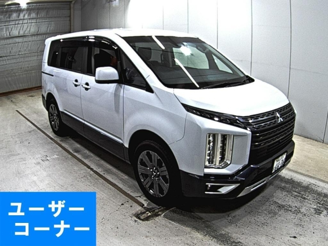 MITSUBISHI DELICA D5