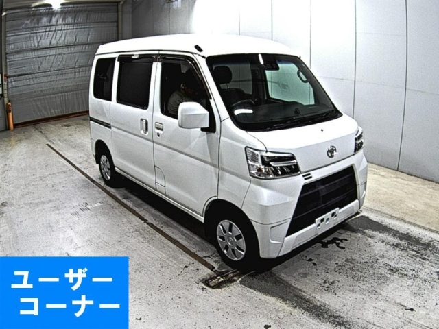 TOYOTA PIXIS VAN