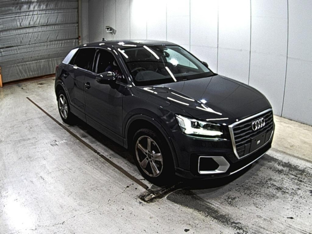 AUDI Q2