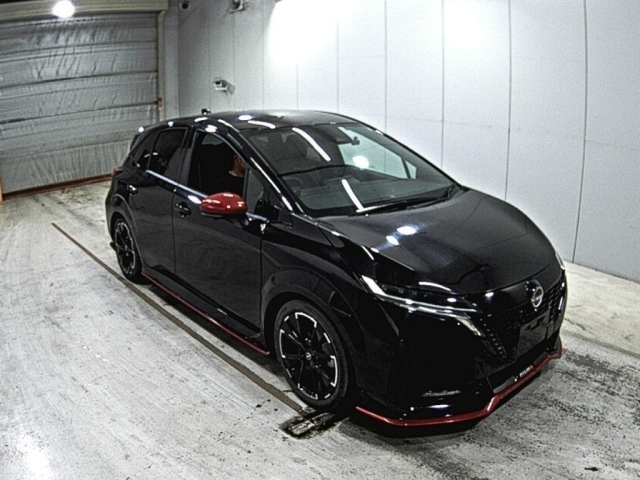 NISSAN AURA