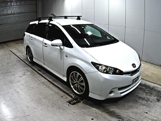 TOYOTA WISH