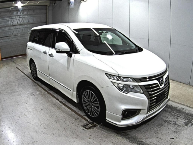 NISSAN ELGRAND