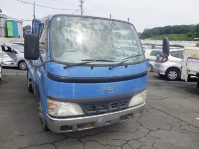 TOYOTA DYNA