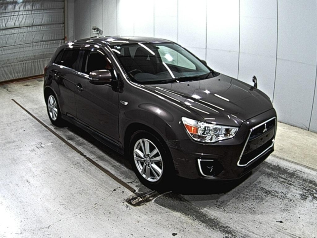 MITSUBISHI RVR