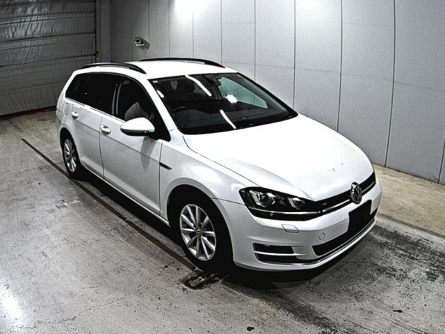 VOLKSWAGEN GOLF VARIANT