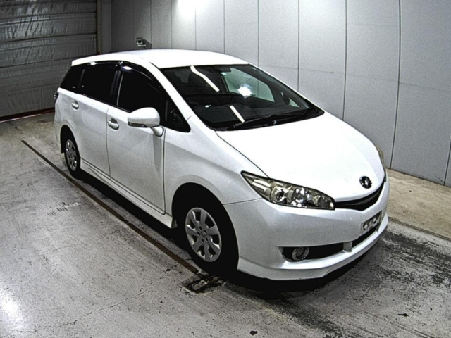 TOYOTA WISH