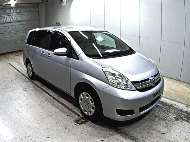 TOYOTA ISIS