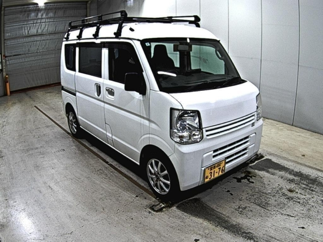 NISSAN CLIPPER VAN