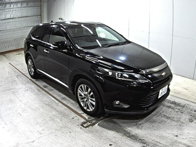 TOYOTA HARRIER