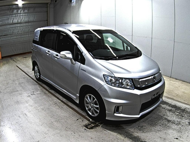 HONDA FREED