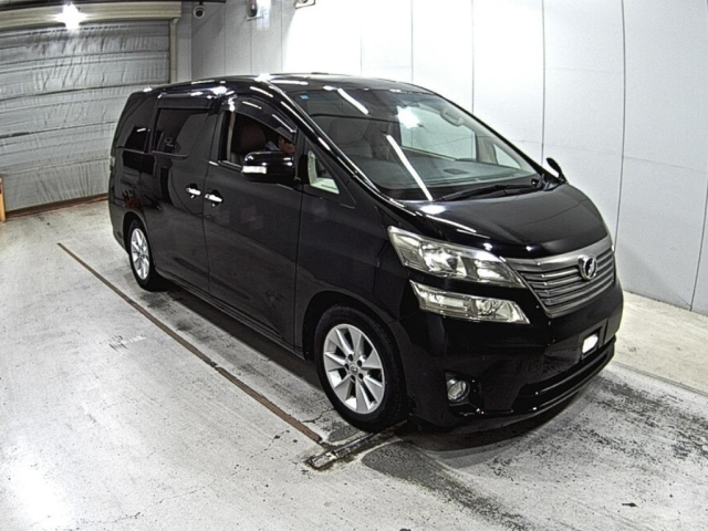 TOYOTA VELLFIRE