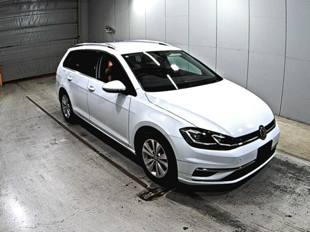 VOLKSWAGEN GOLF VARIANT