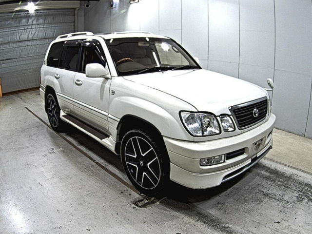 TOYOTA LAND CRUISER