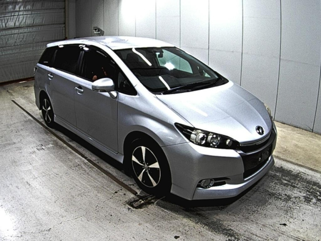 TOYOTA WISH