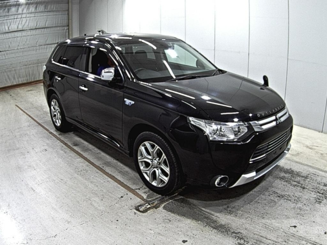MITSUBISHI OUTLANDER PHEV