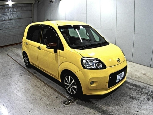 TOYOTA PORTE