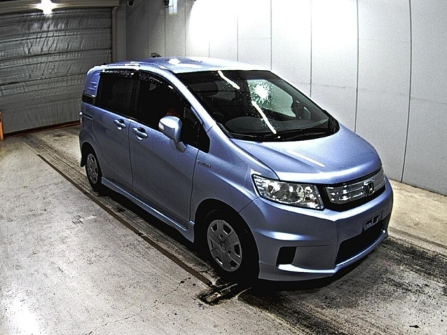 HONDA FREED