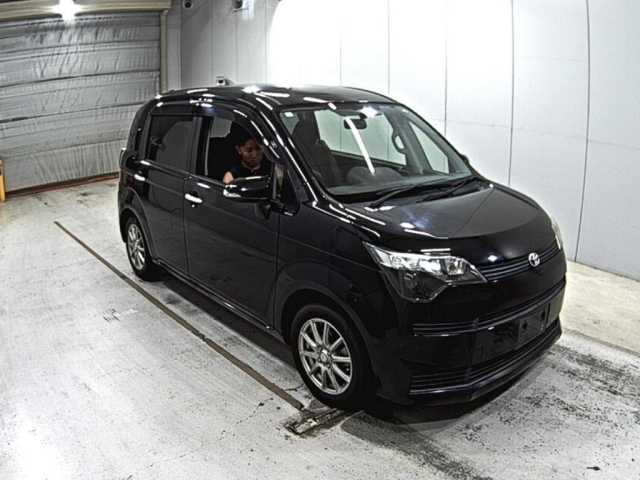 TOYOTA SPADE
