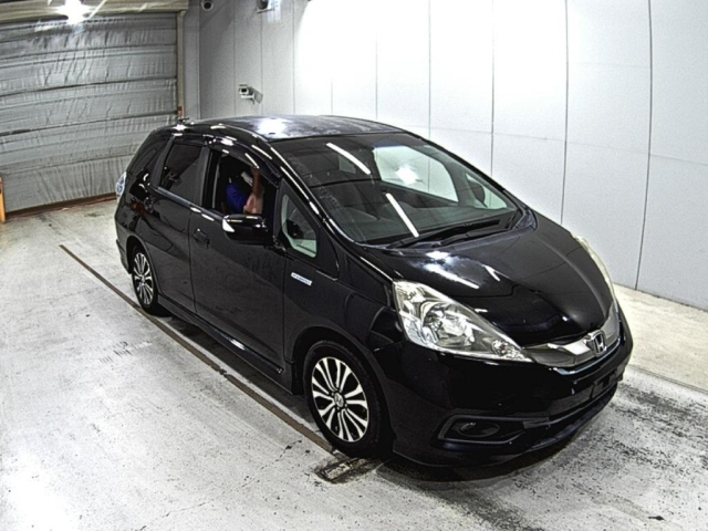 HONDA FIT SHUTTLE