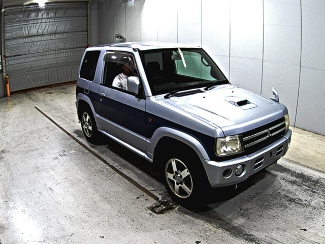 MITSUBISHI PAJERO MINI
