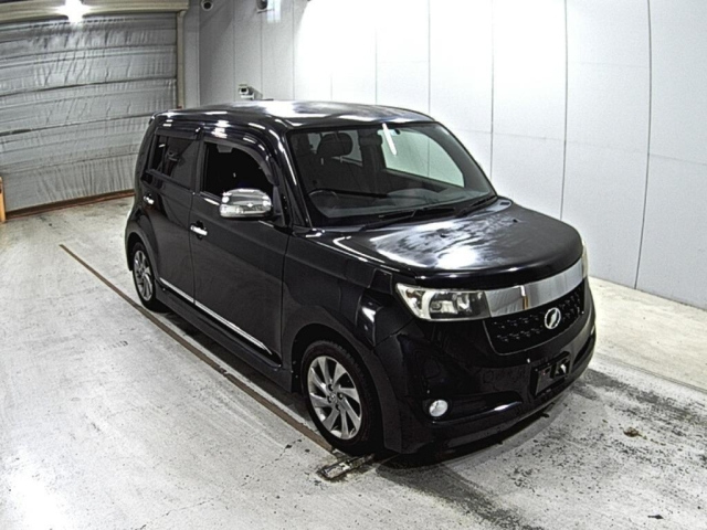 TOYOTA BB