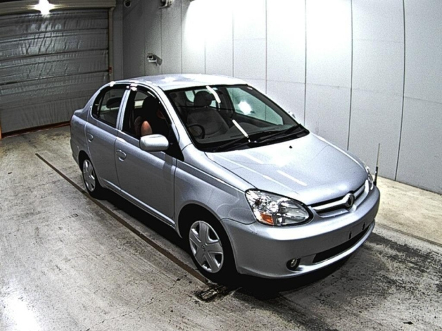 TOYOTA PLATZ