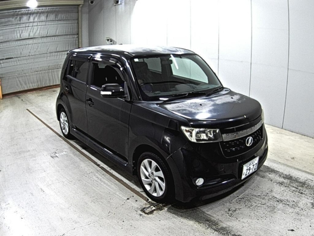 TOYOTA BB