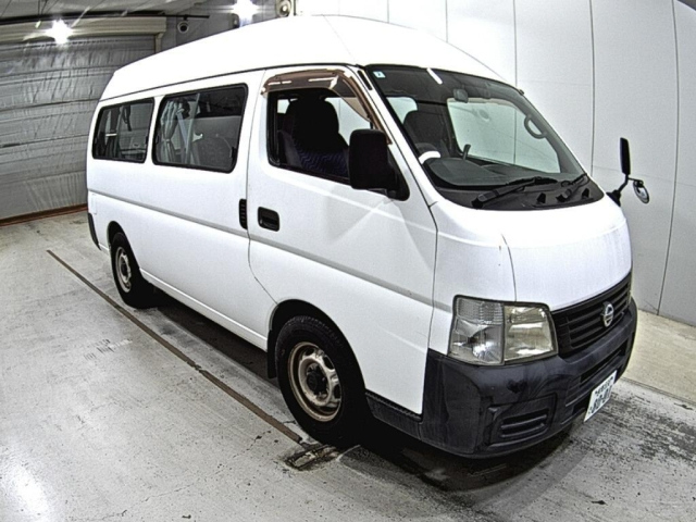 NISSAN CARAVAN BUS