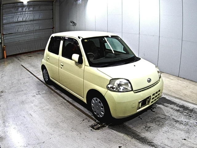 DAIHATSU ESSE