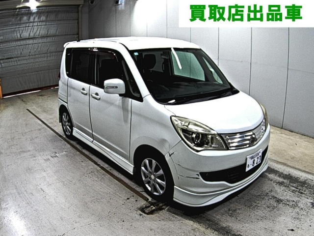 MITSUBISHI DELICA D2