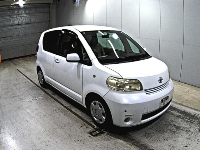 TOYOTA PORTE