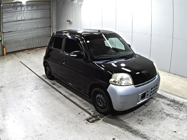 DAIHATSU ESSE