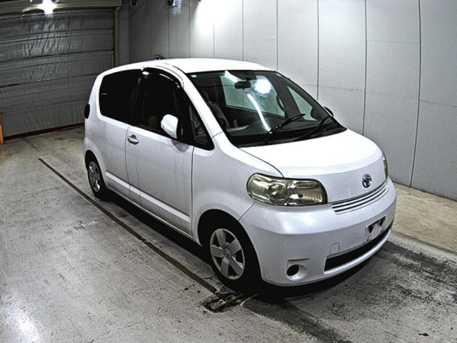 TOYOTA PORTE