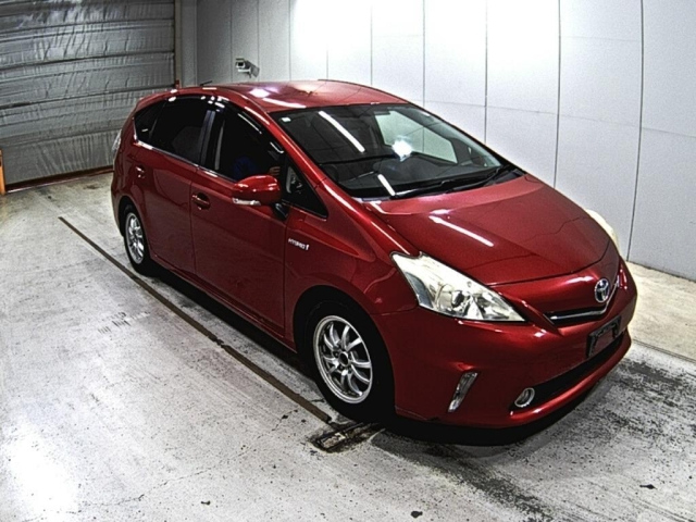 TOYOTA PRIUS ALPHA