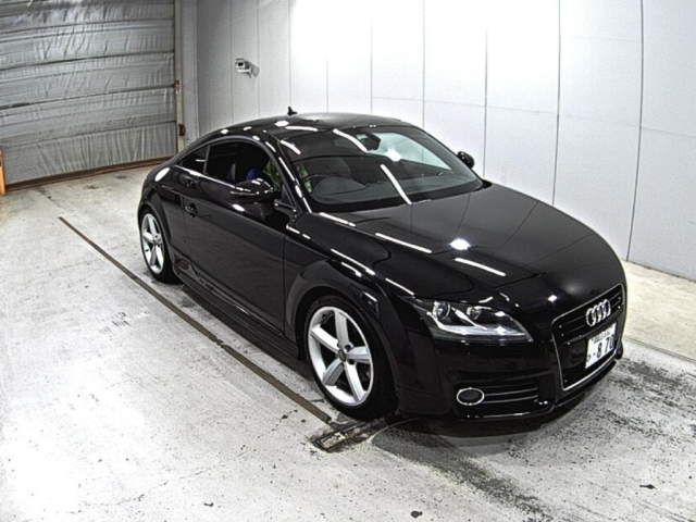 AUDI TT