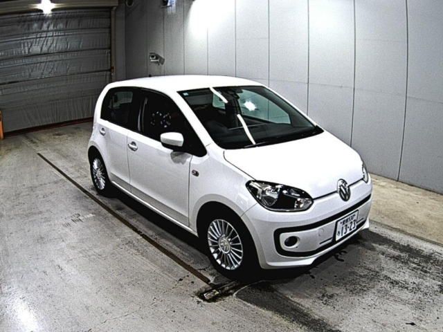 VOLKSWAGEN UP