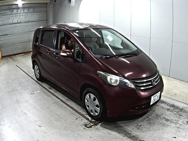 HONDA FREED
