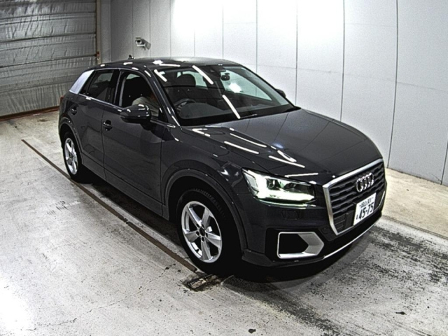 AUDI Q2